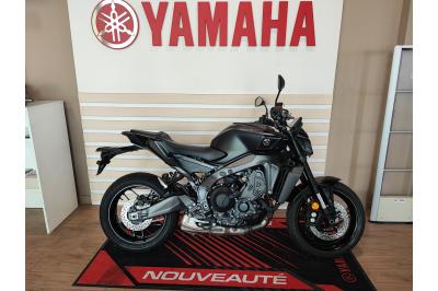 YAMAHA MT-09