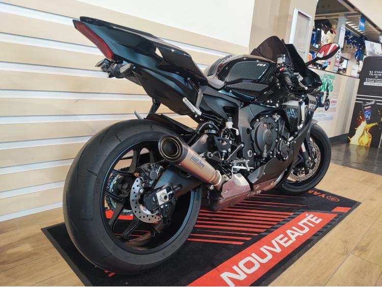 YAMAHA R1 / Noir / 1ère mains/ sc projet