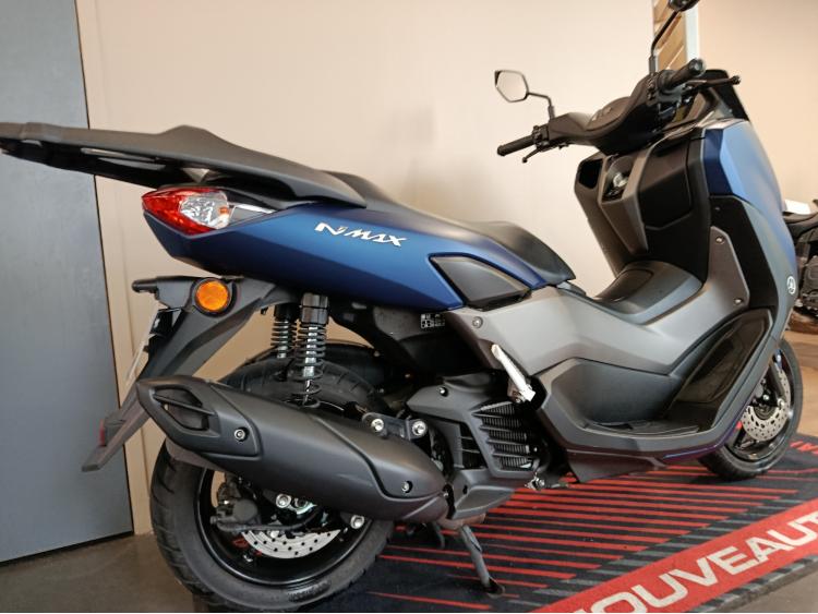 YAMAHA NMAX 125