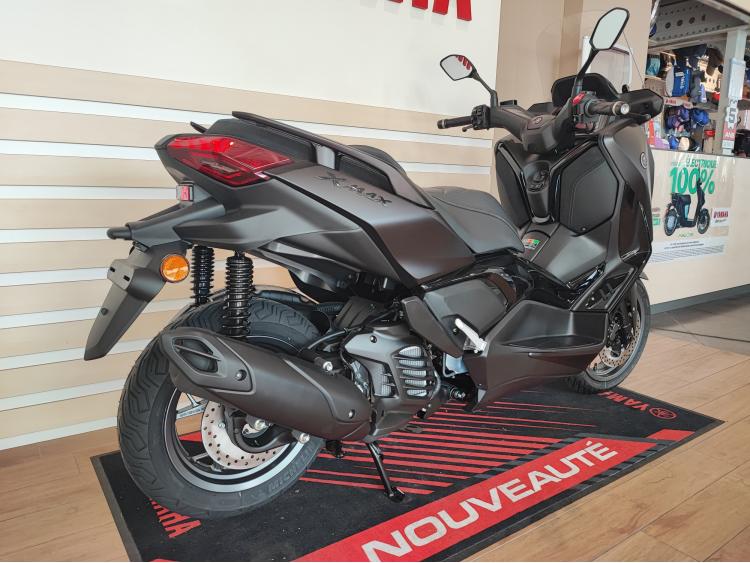 YAMAHA XMAX 125 TECH MAX/ MARRON