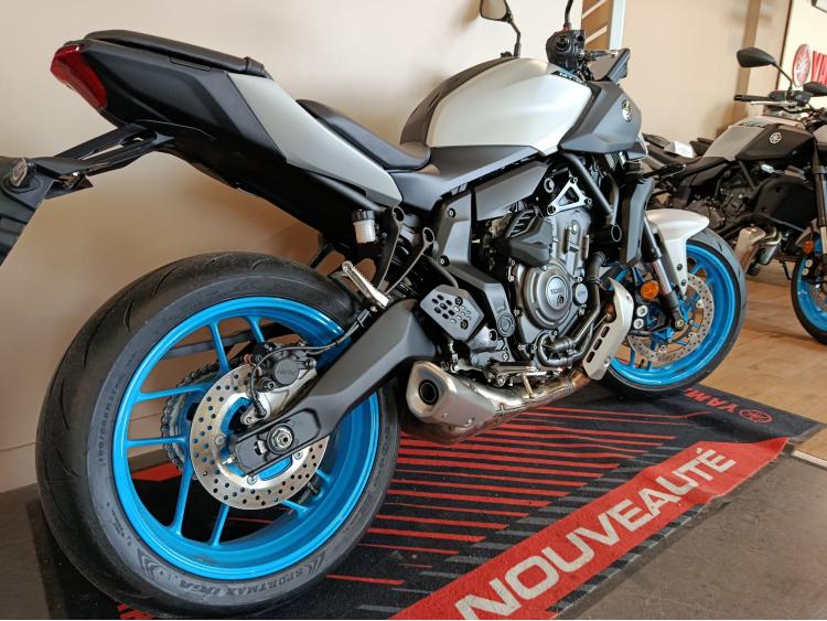 YAMAHA MT 07 Y-AMT 35 KW / BOITE AUTO / 1ERE MAIN / ETAT NEUF