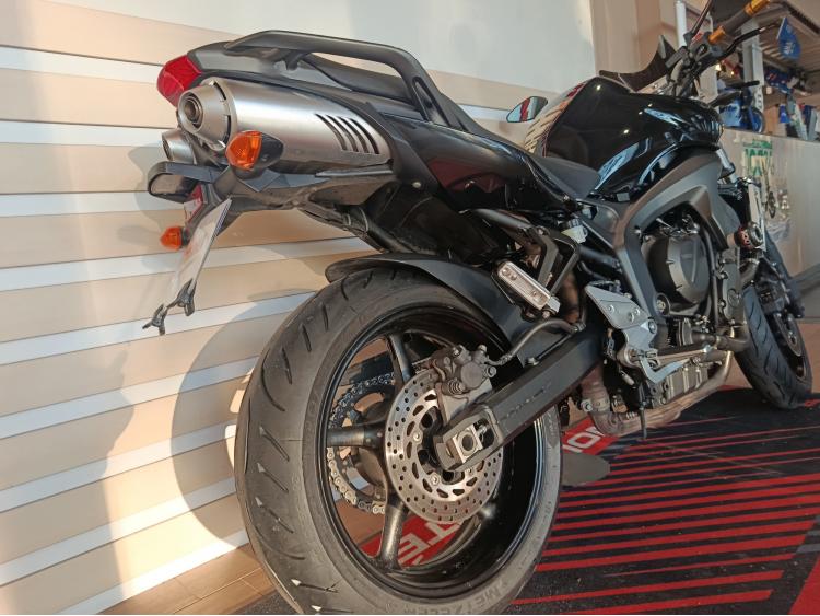 YAMAHA FZ6 (98CV) 